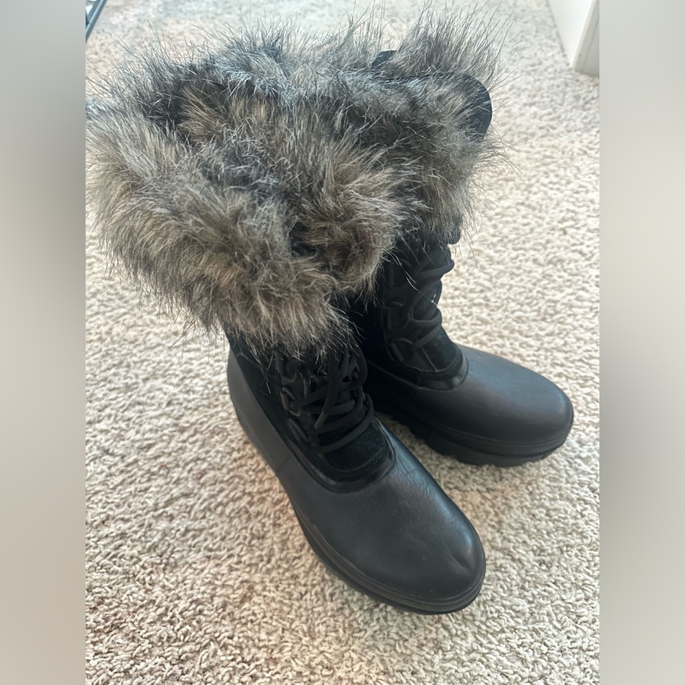 Never Worn Sorel Snow Boots